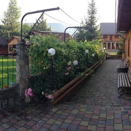 Guest House Dvir Pysanka Kosiv Eksteriør bilde