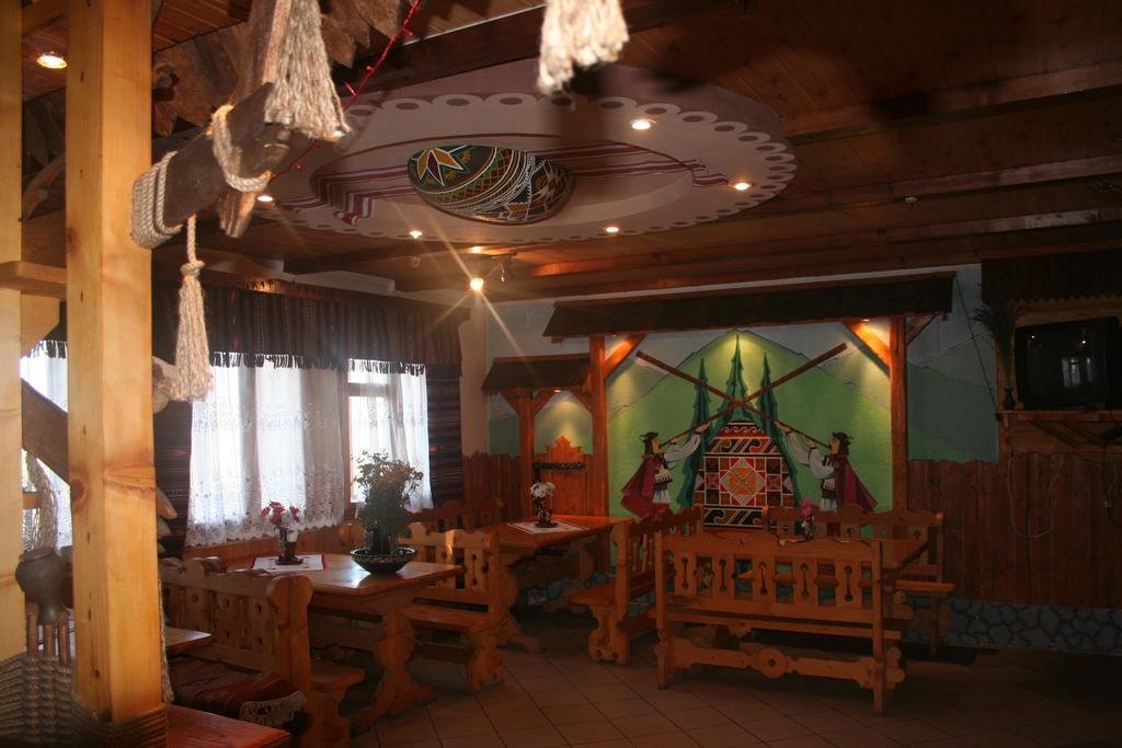 Guest House Dvir Pysanka Kosiv Eksteriør bilde